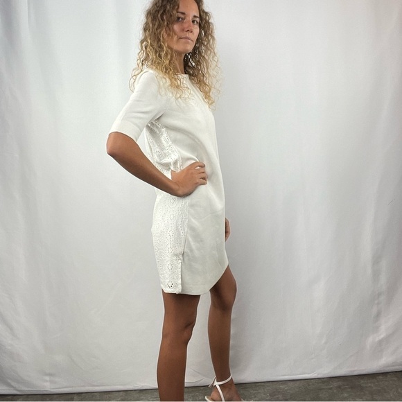Ann Taylor Half Sleeve Eyelet Back Shift Dress in White Size Extra Small - Picture 2 of 6